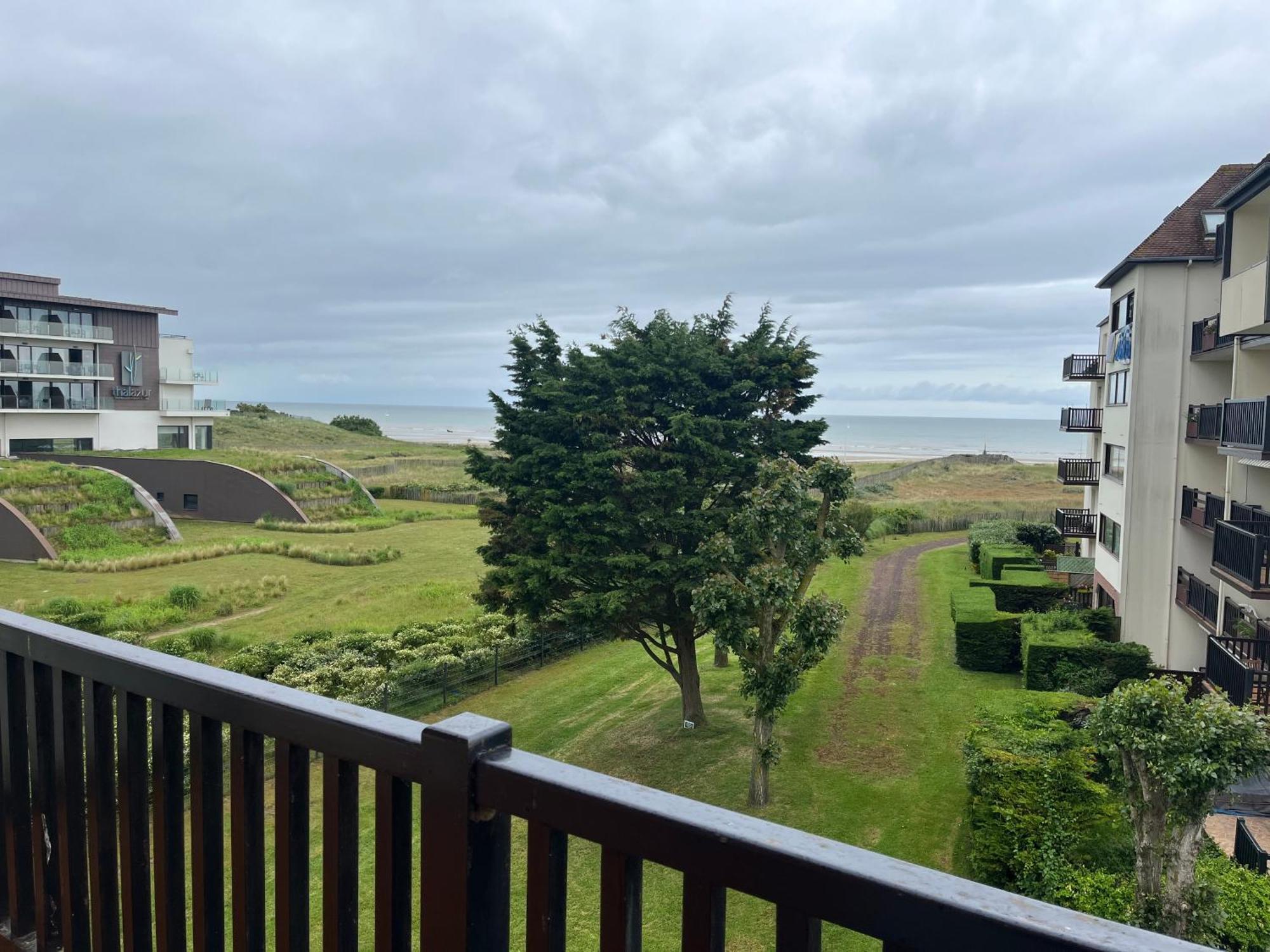 La Parenthese Cabourgeaise Apartamento Exterior foto